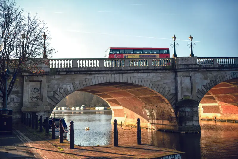 Why Choose Square Roots Kingston? 